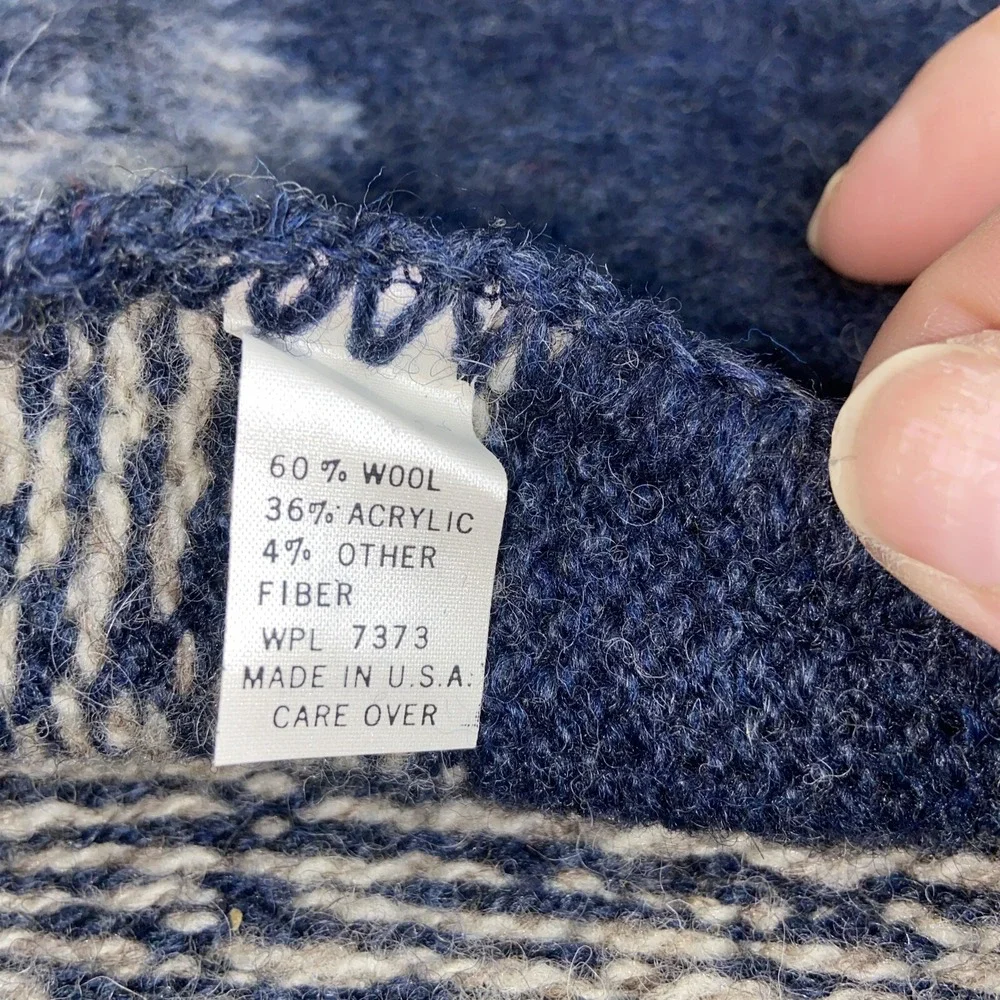 Winona Knits Wool & Acrylic Snowflake Blanket Throw Navy White USA  62